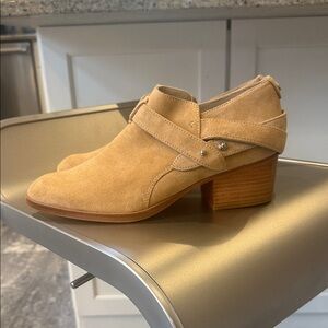 NWT rag & bone Tan Suede Ankle Booties